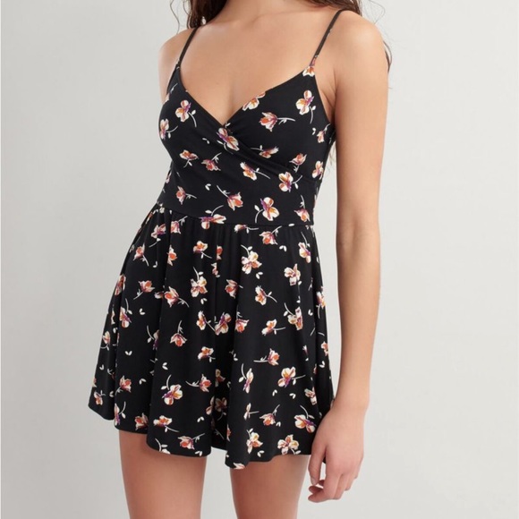 Garage floral romper playsuit - Picture 1 of 3